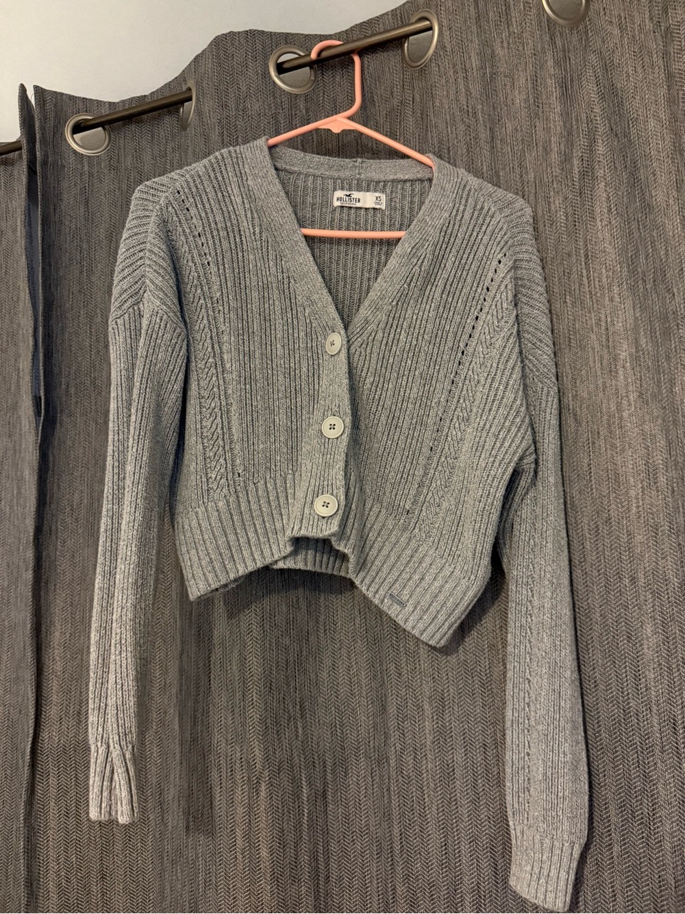 Hollister Cropped Ribbed Button-Up Cardigan in Gray